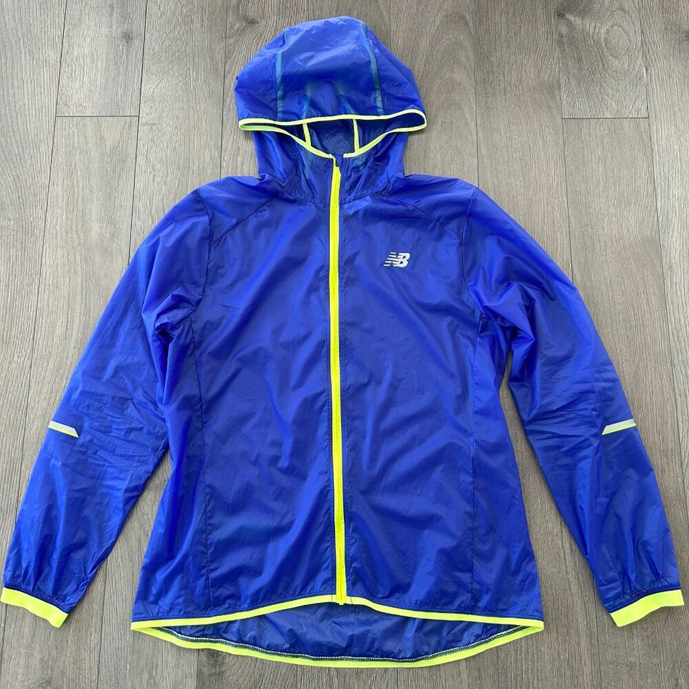 NEW BALANCE light weight wind breaker / rain jacket
